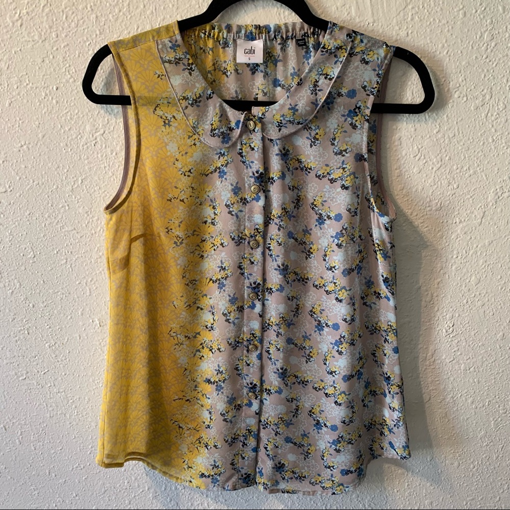Cabi| Split Sleeveless Floral Blouse